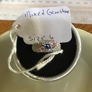 Mixed gemstones ring